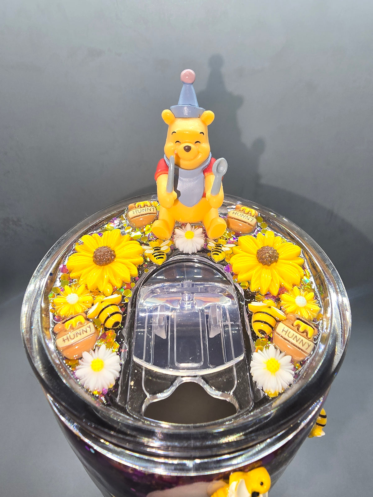 Pooh and Friends 30 Oz Epoxy with Decorative Lid