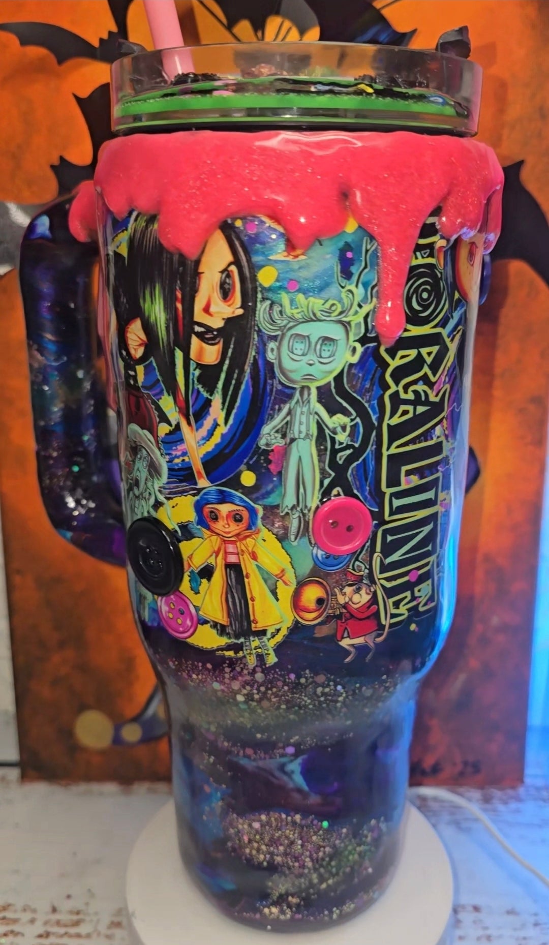 Coraline (glow) 40 oz with handle